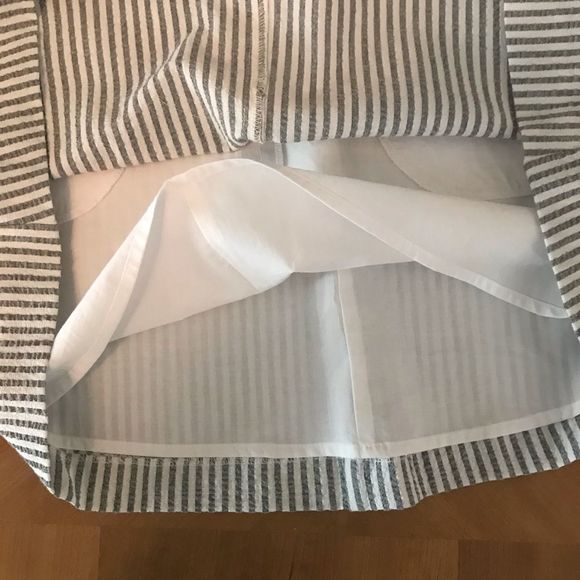 COPY - NWT Court & Rowe size 6 gray and white striped a-line skirt - Picture 8 of 13